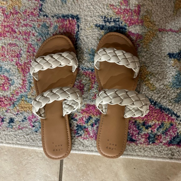 Off white two strap sandals - Picture 3 of 3